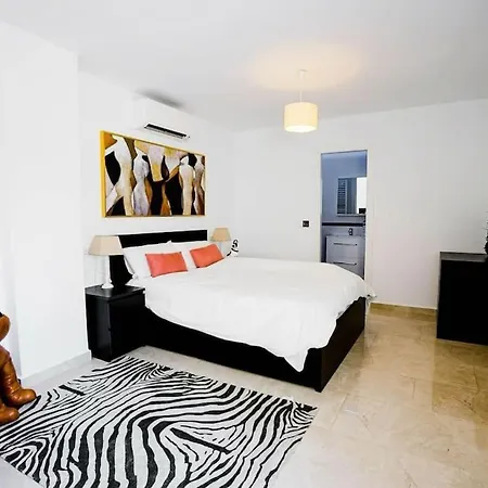 Apartment Fantastic Townhouse/ 4bed/4bath/ Puerto Banus *