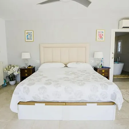 Fantastic Townhouse/ 4bed/4bath/ Puerto Banus